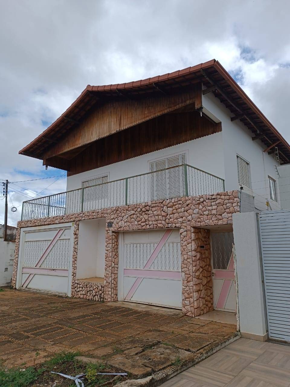 Casa com 7 quartos, à venda em Anápolis, Maracanã